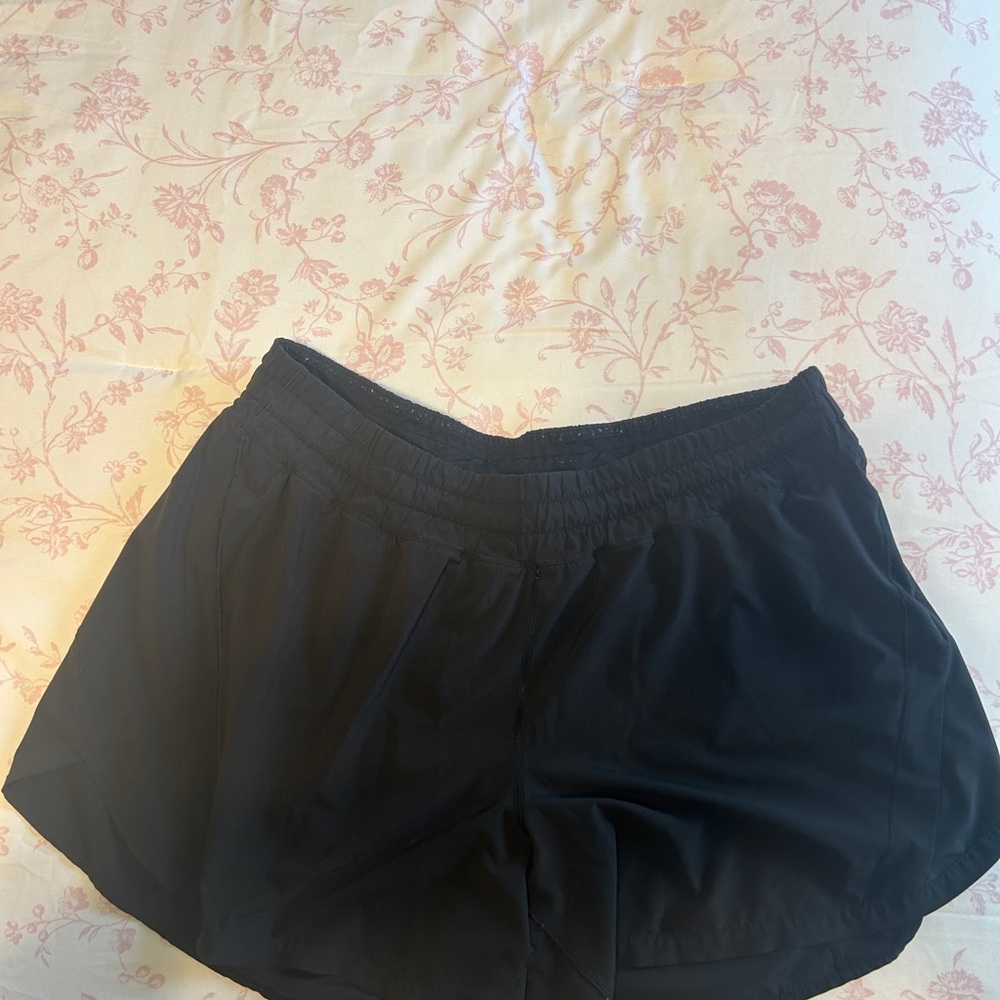 Lululemon Black Track That Mid-Rise Lined Short 5” Size 18